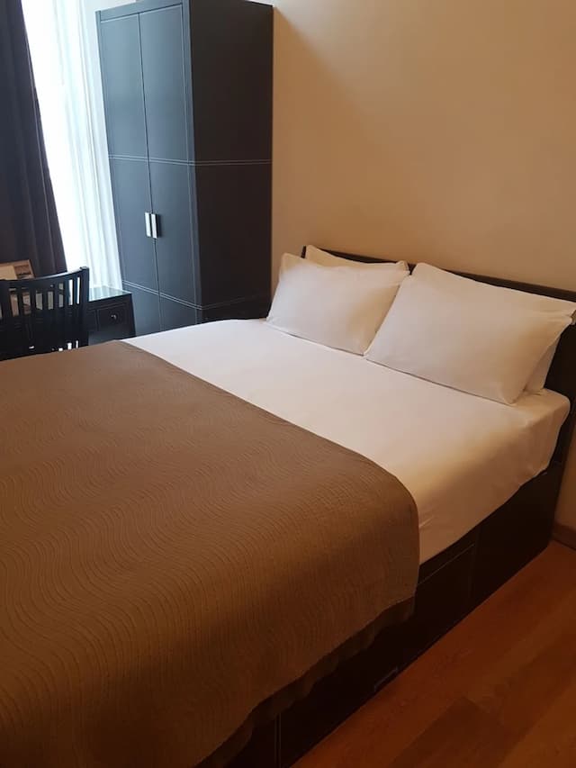 The Royale Chulan Hyde Park-Standard Double Room-7