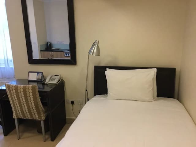 The Royale Chulan Hyde Park-Standard Triple Room-2