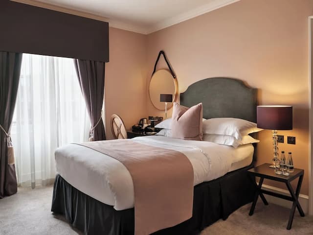 Montagu Place Hotel-Comfy Standard Double-1