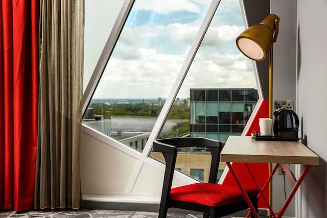 イビス スタイルズ ロンドン イーリング-ファミリー ルーム ダブルベッド 1 台ソファーベッド付き (The Family)-3