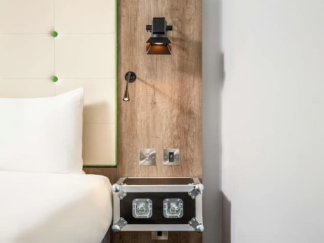 イビス スタイルズ ロンドン イーリング-ファミリー ルーム ダブルベッド 1 台ソファーベッド付き (The Family)-5