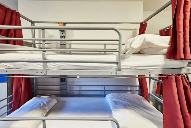 St Christopher's Village, London Bridge - Hostel-Bed in 12 Bed Dorm with Shared Bathroom-3