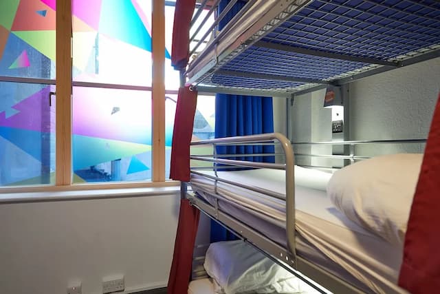 St Christopher's Village, London Bridge - Hostel-Bed in 21 Bed Dorm with Shared Bathroom (Triple Bunks)-6