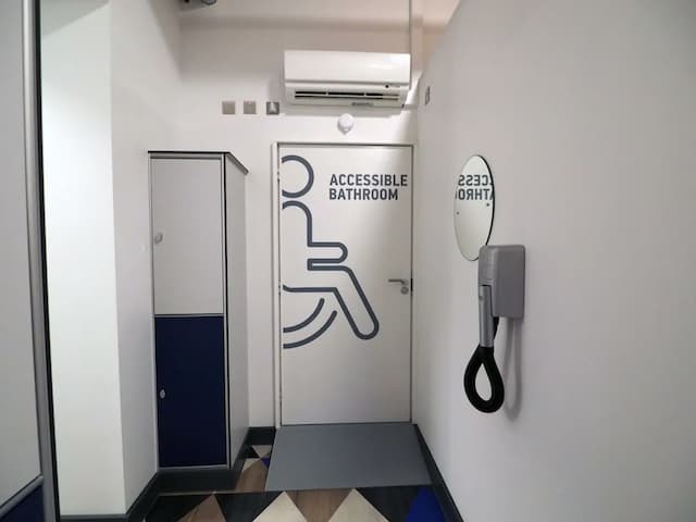 St Christopher's Village, London Bridge - Hostel-Private Capsule, Shared Bathroom-14