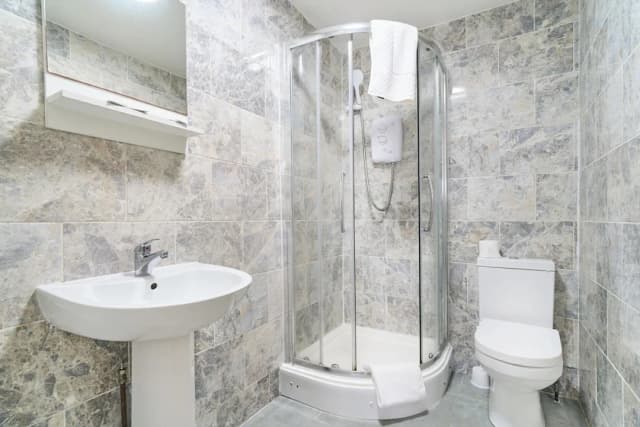 Woodlands Lodge Ilford-Single Room, 1 Twin Bed, Ensuite-7