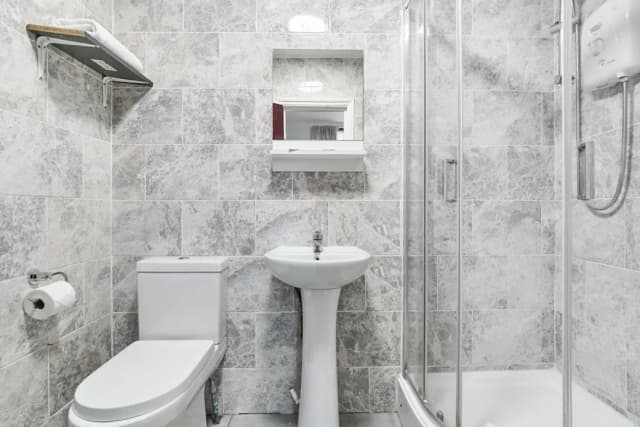 Woodlands Lodge Ilford-Double Room, 1 Double Bed, Ensuite-10