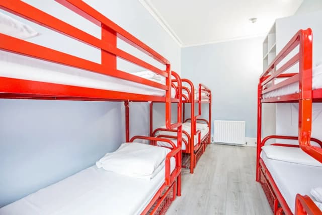 Astor Victoria Hostel - Adults Only-6 Bed Mixed Dorm Lower Floors Shared-3