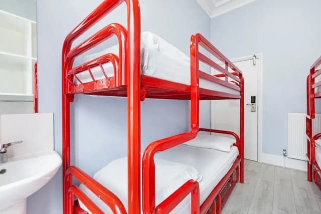 Astor Victoria Hostel - Adults Only-Bed in 4-Bed Mixed Dormitory Room-5