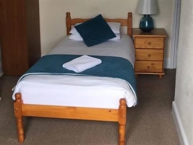 The Kings Arms-Single Room, Ensuite-3