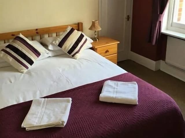 The Kings Arms-Standard Double Room, Ensuite-2