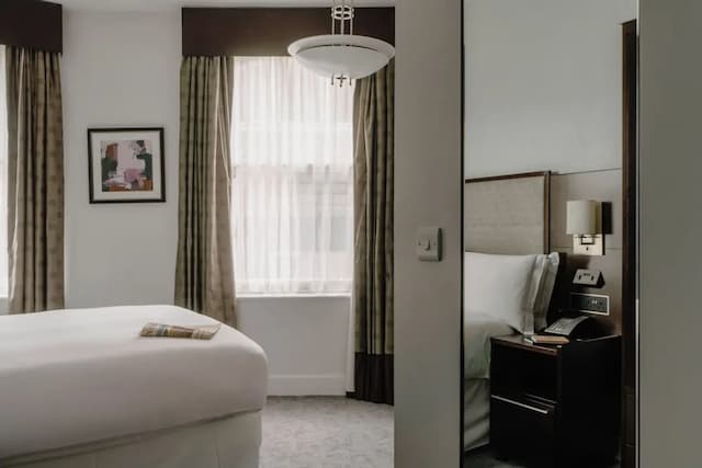 特拉法加廣場豪華飯店-標準客房-4