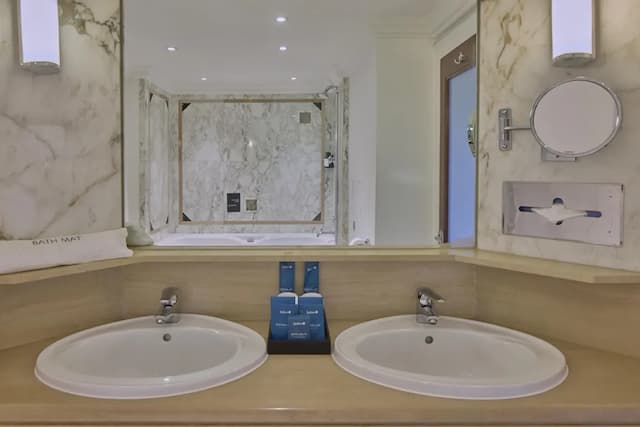 倫敦漢普郡愛德華麗笙藍標酒店-套房, 1 間臥室 (View of the Square)-14