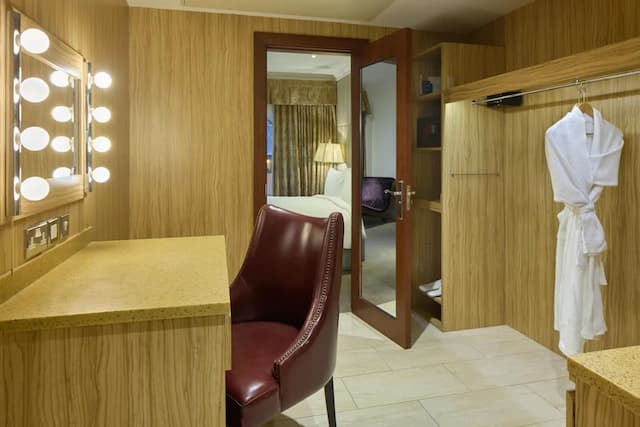 倫敦漢普郡愛德華麗笙藍標酒店-套房, 1 間臥室 (View of the Square)-11