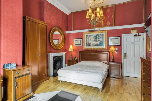 奢華精品飯店-精選套房-1