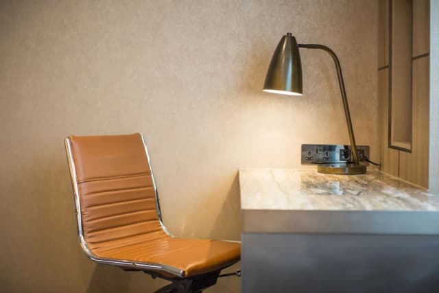 DoubleTree by Hilton London Kingston Upon Thames-高级房, 1 张特大床-4