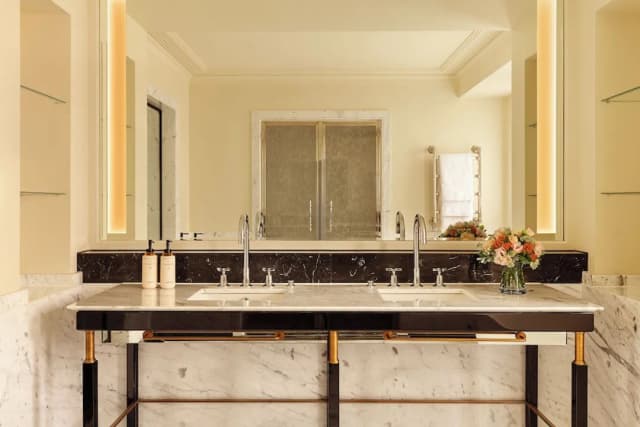 梅寶尼克拉裡奇飯店-套房, 露台, 邊間-6