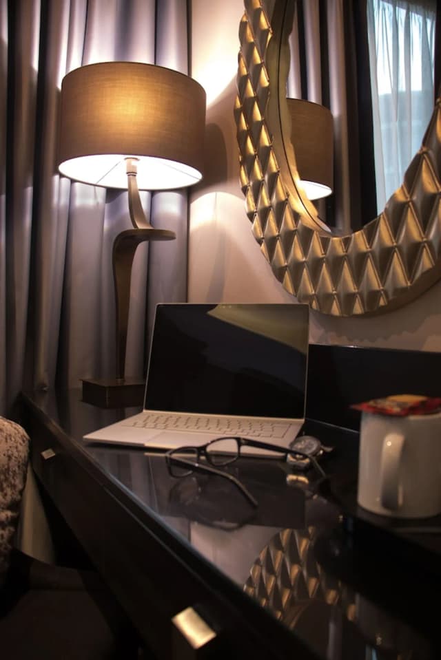 ザ コンチネンタル ホテル ヒースロー-スーペリア ダブルルーム-9