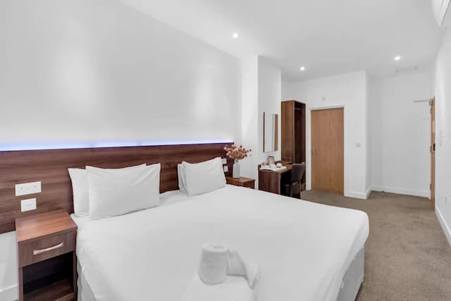 シグネチャー ホテル ロンドン-ダブルルーム エンスイート-9