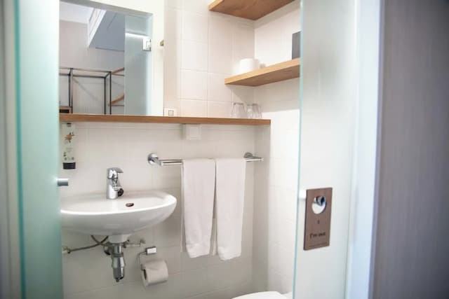 Good Hotel London-Good Room with Water view (King)-30