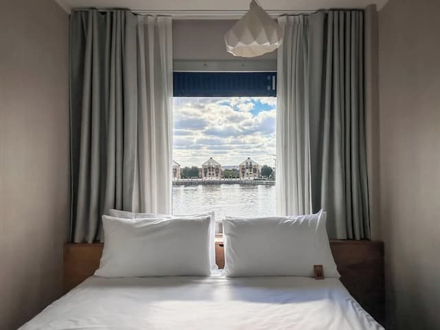 Good Hotel London-Good Room with Water view-9