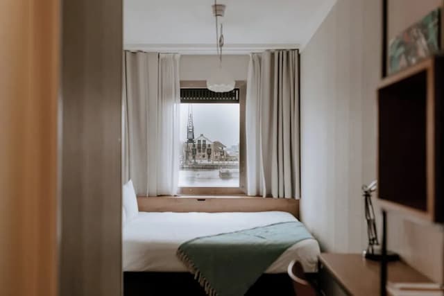 Good Hotel London-Good Room with Water view-16