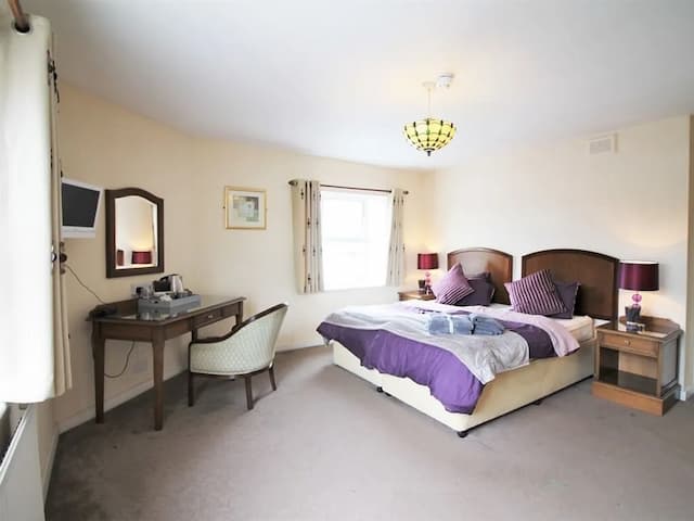 Summerfield Pub & Boutique Rooms-Premium Double or Twin Room, Ensuite-2