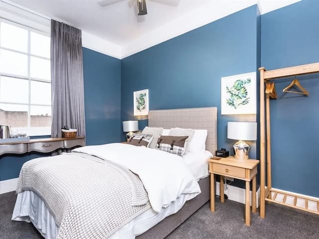 Summerfield Pub & Boutique Rooms-Premium Double Room, Ensuite-4