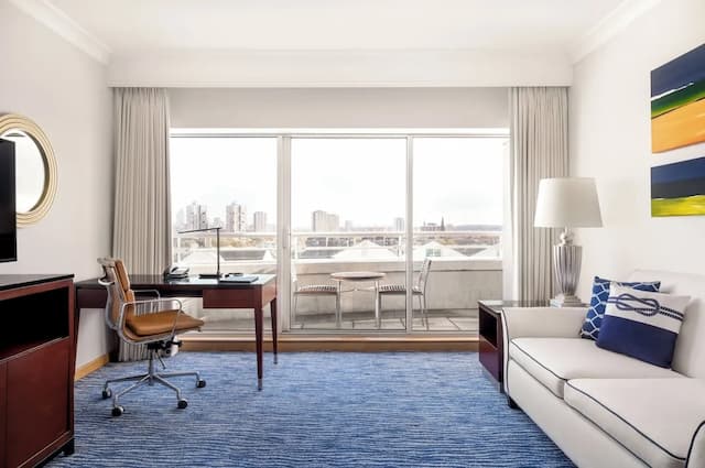 The Chelsea Harbour Hotel and Spa-Suite, Marina View King-5