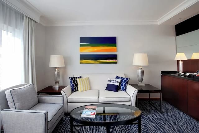 The Chelsea Harbour Hotel and Spa-Suite River View King-15