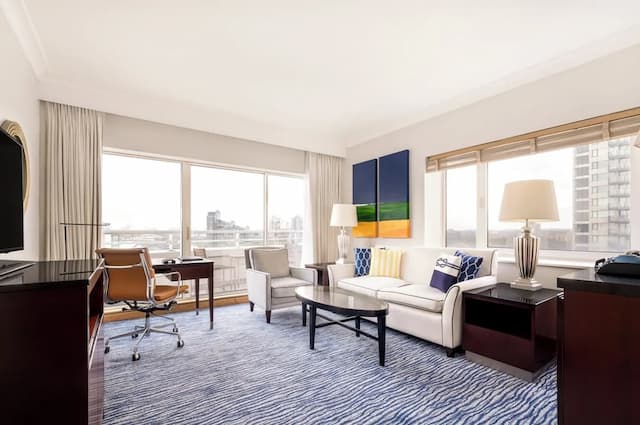 The Chelsea Harbour Hotel and Spa-Suite River View King-2