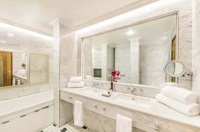 The Chelsea Harbour Hotel and Spa-Savile Penthouse Suite-7