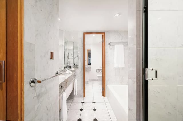 The Chelsea Harbour Hotel and Spa-Suite, River View Twin-12