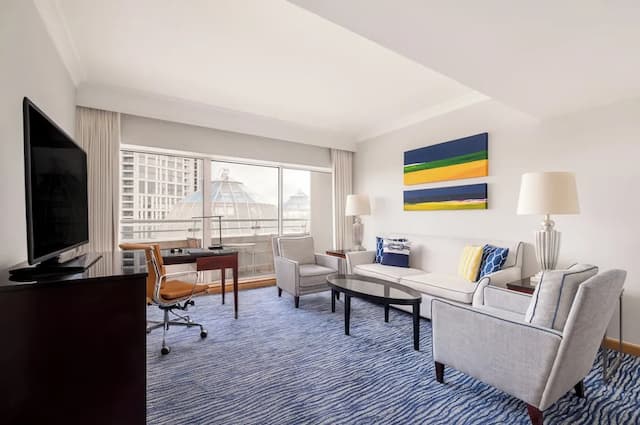 The Chelsea Harbour Hotel and Spa-Chelsea Family Balcony Suite-4