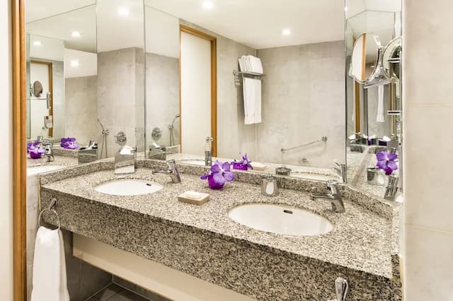 The Chelsea Harbour Hotel and Spa-Chelsea Family Balcony Suite-10