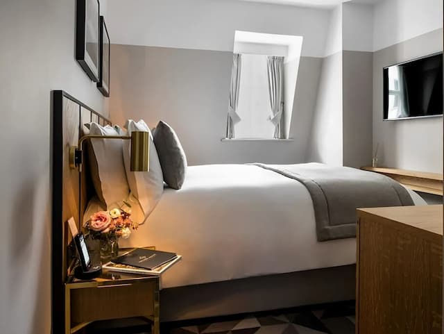 萊斯特廣場勝利之家-高級雙人房-2