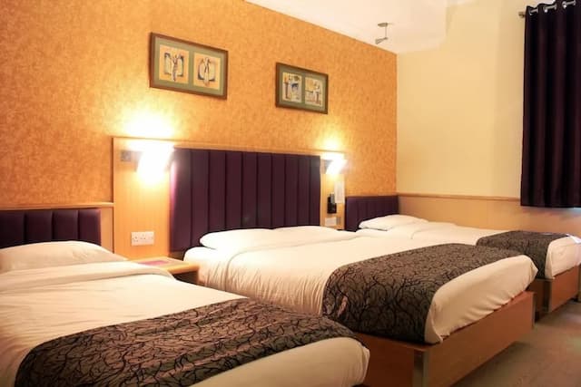 塔橋歐洲旅行普瑞米爾酒店-家庭客房-1