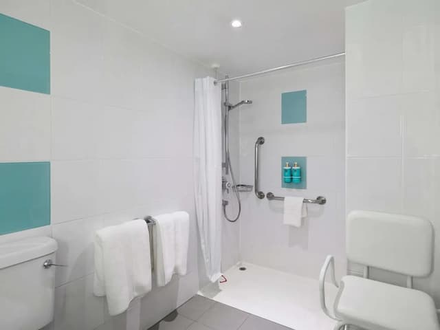 西倫敦諾富特飯店-高級雙床房, 2 張單人床, 無障礙-5