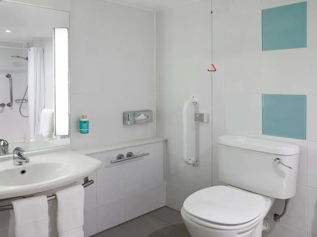 西倫敦諾富特飯店-高級雙床房, 2 張單人床, 無障礙-4