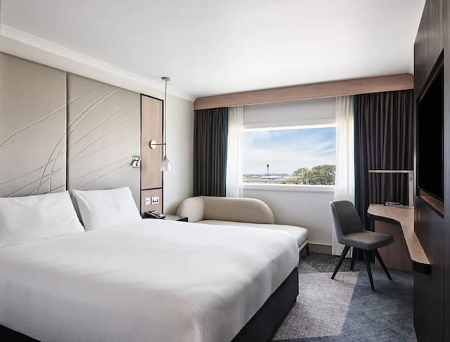 倫敦希斯洛機場凱悅嘉軒飯店-客房, 1 張特大雙人床 (Runway View)-3