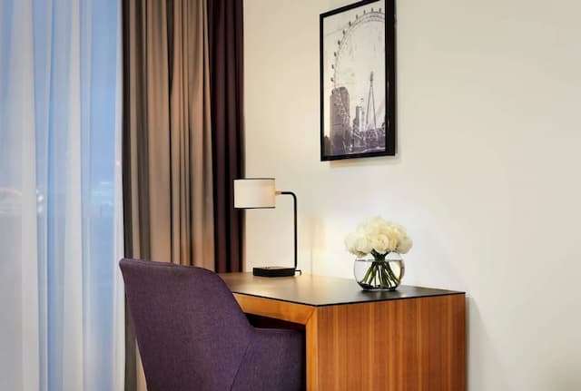 倫敦公園廣場縣大會堂飯店-普通套房, 1 張標準雙人床 (London Eye View)-5