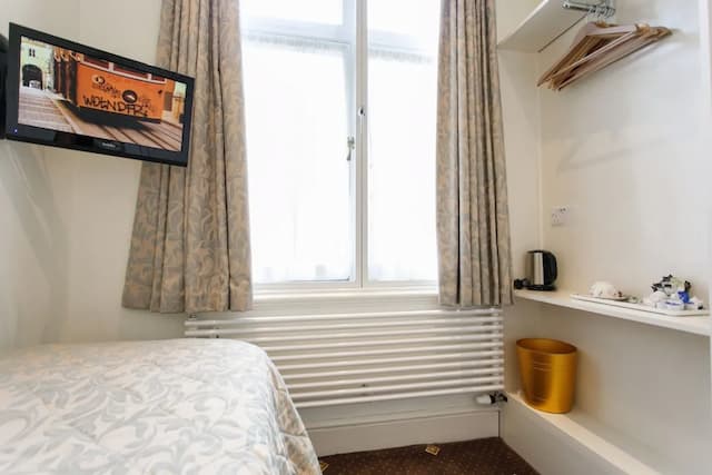 Jesmond Hotel-Single Room, Ensuite-1