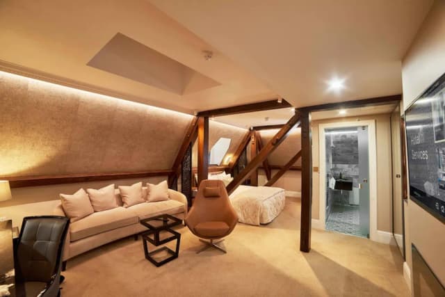 더 랜즈버리 헤리티지 어 선데이 호텔 - 카나리 워프-주니어 스위트-4