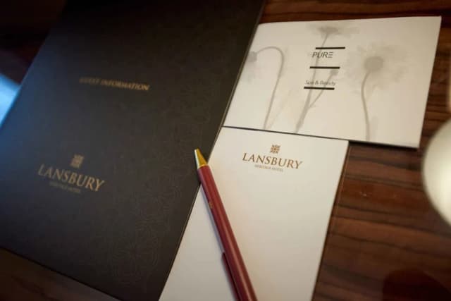 더 랜즈버리 헤리티지 어 선데이 호텔 - 카나리 워프-주니어 스위트-1