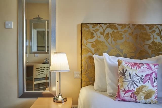 アントワネット ホテル ウィンブルドン-スタンダード シングルルーム シングルベッド 1 台-5