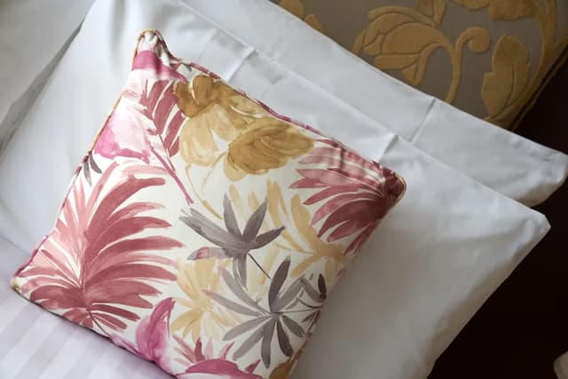 アントワネット ホテル ウィンブルドン-スタンダード ルーム ダブルベッド 1 台-2