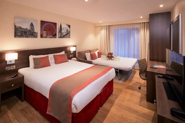 滑鐵盧馬林飯店-豪華開放式客房, 1 張加大雙人床和 1 張沙發床-1