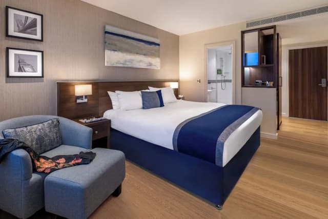 滑鐵盧馬林飯店-經典客房, 1 張特大雙人床-3