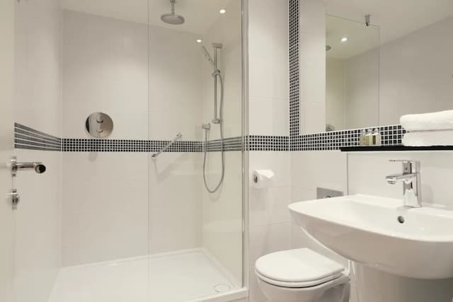 滑鐵盧馬林飯店-Premium Room, 1 King Bed, City View-6