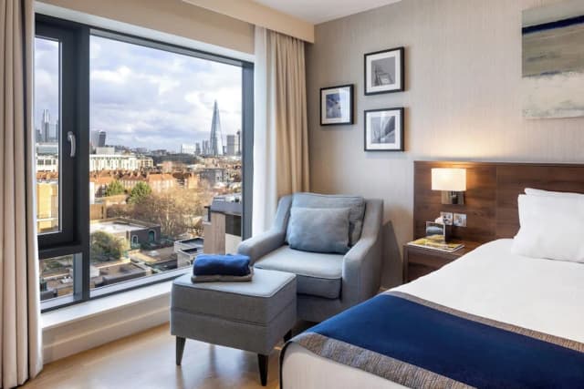 滑鐵盧馬林飯店-Premium Room, 1 King Bed, City View-5