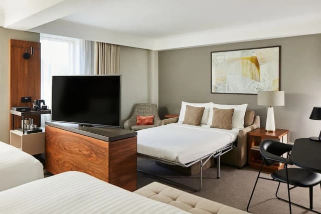 London Marriott Hotel Kensington-Superior Room, Multiple Beds-7